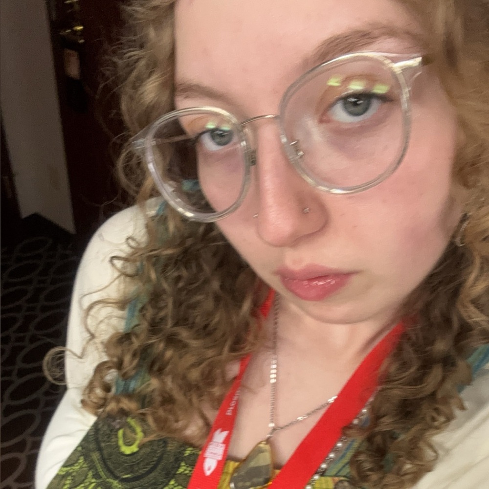 Meet your Posher, Tayla